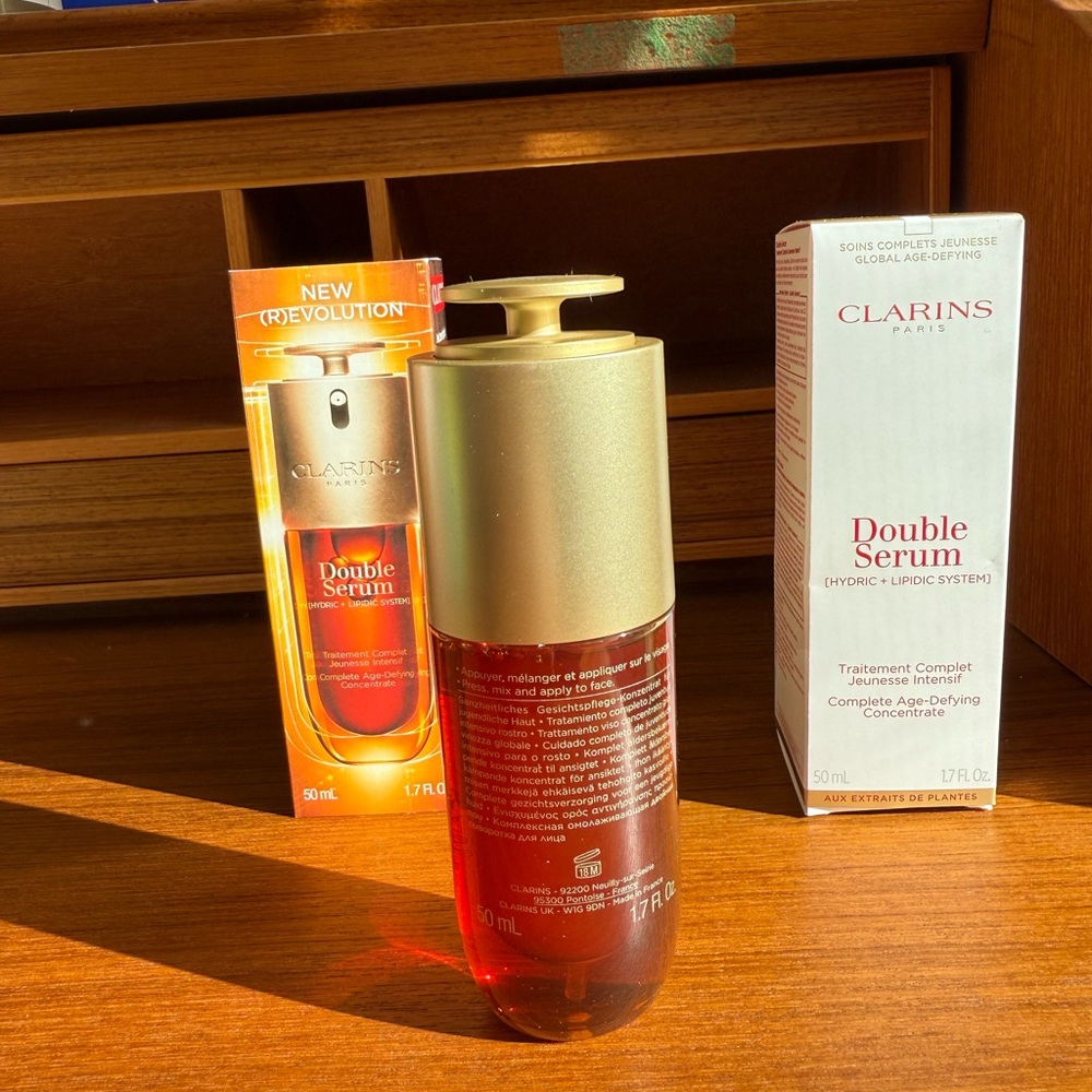 Clarins Double Serum Anti-Aging + Anti-Wrinkle Serum - Picture 4 of 6